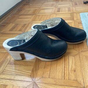 No 6 Clogs
